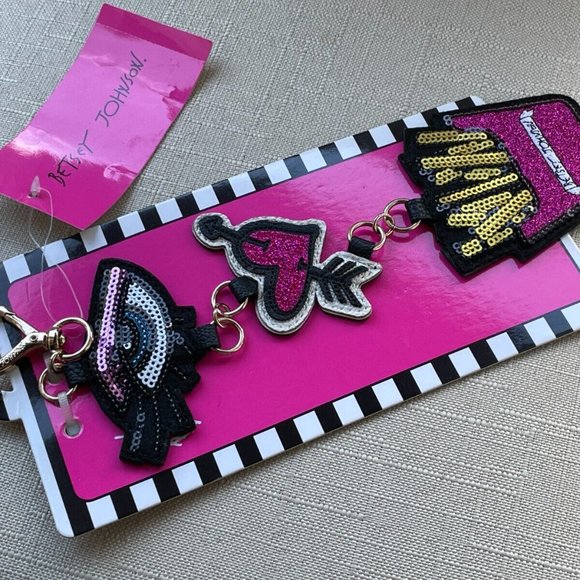 Betsey Johnson Keys Holder Sparkling Sequins Fries Heart Eye Key Chain - Picture 4 of 6